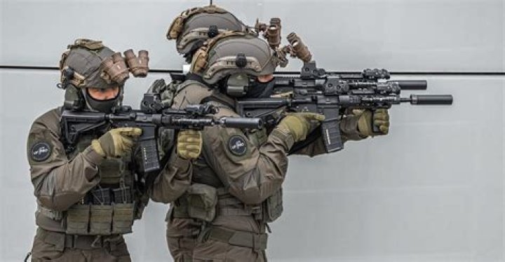 Do Special Forces use Glocks?