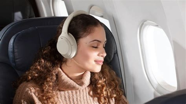 Do wireless headphones work on planes?