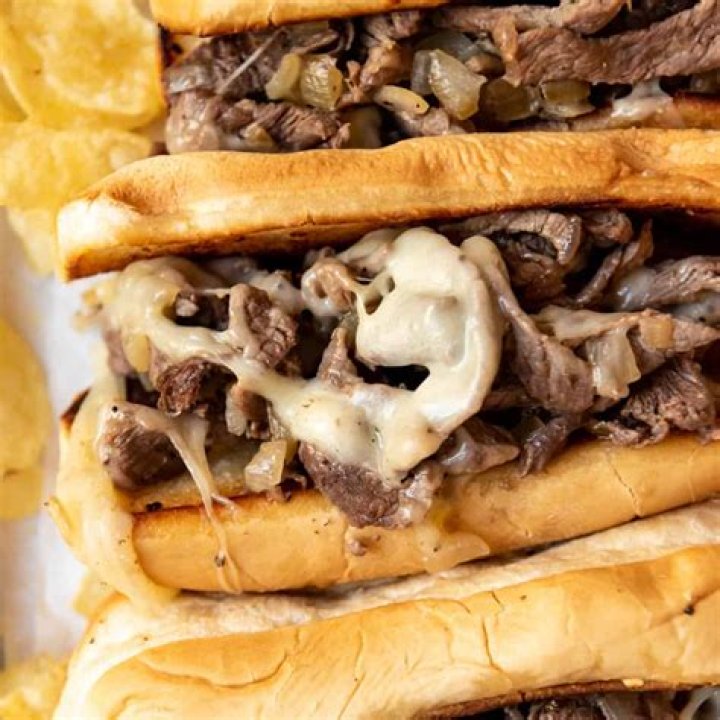Do you put mayo on Philly Cheesesteak?