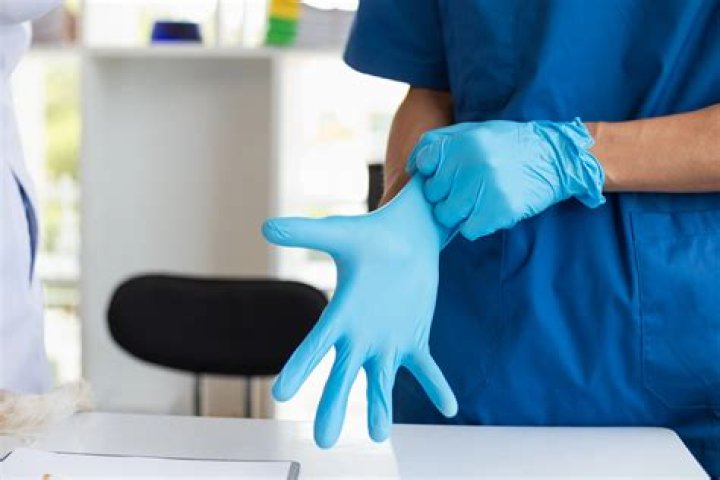 How do you use phone gloves?