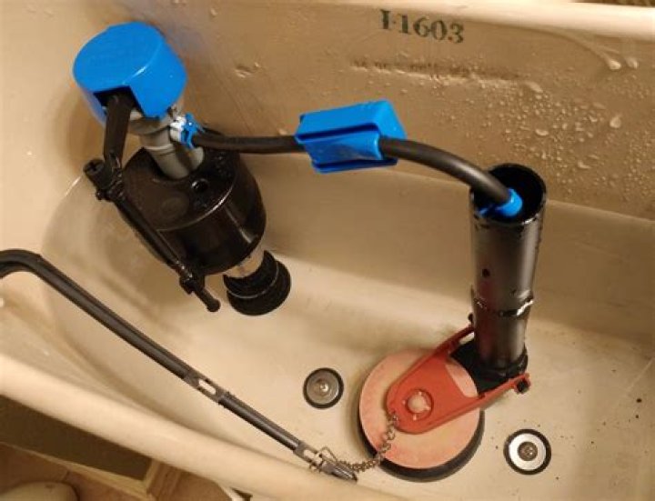 How does toilet refill valve work?
