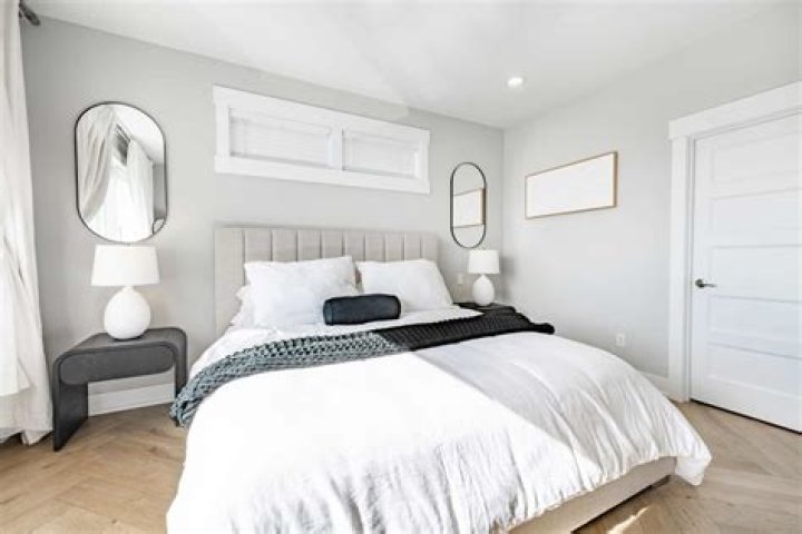 How much is it to add a bedroom to a house?