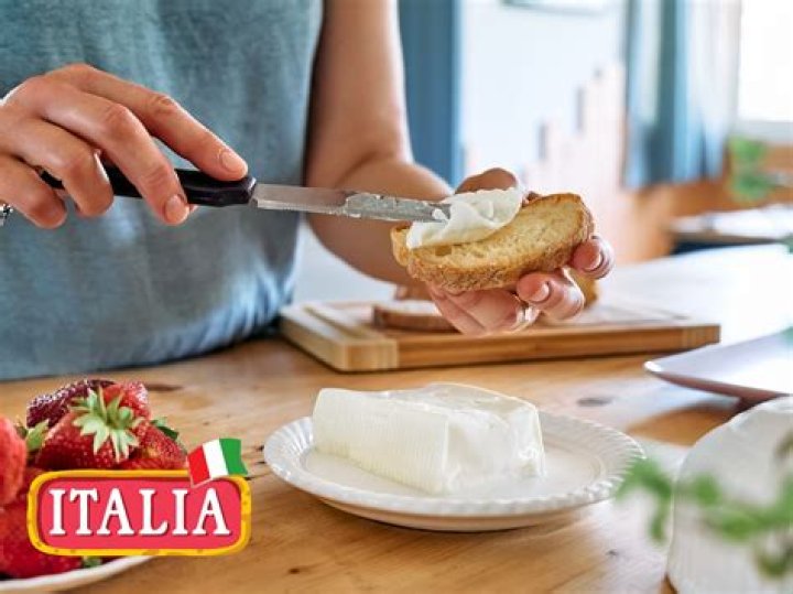 Is Stracchino cheese pasteurized? | ContextResponse.com