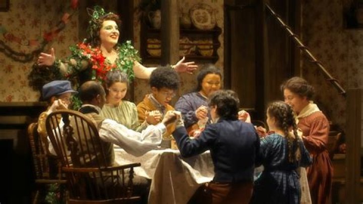 What did the Cratchits eat for Christmas dinner?