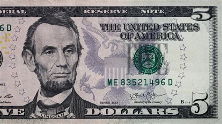 Why is the 5 purple on the 5 dollar bill?